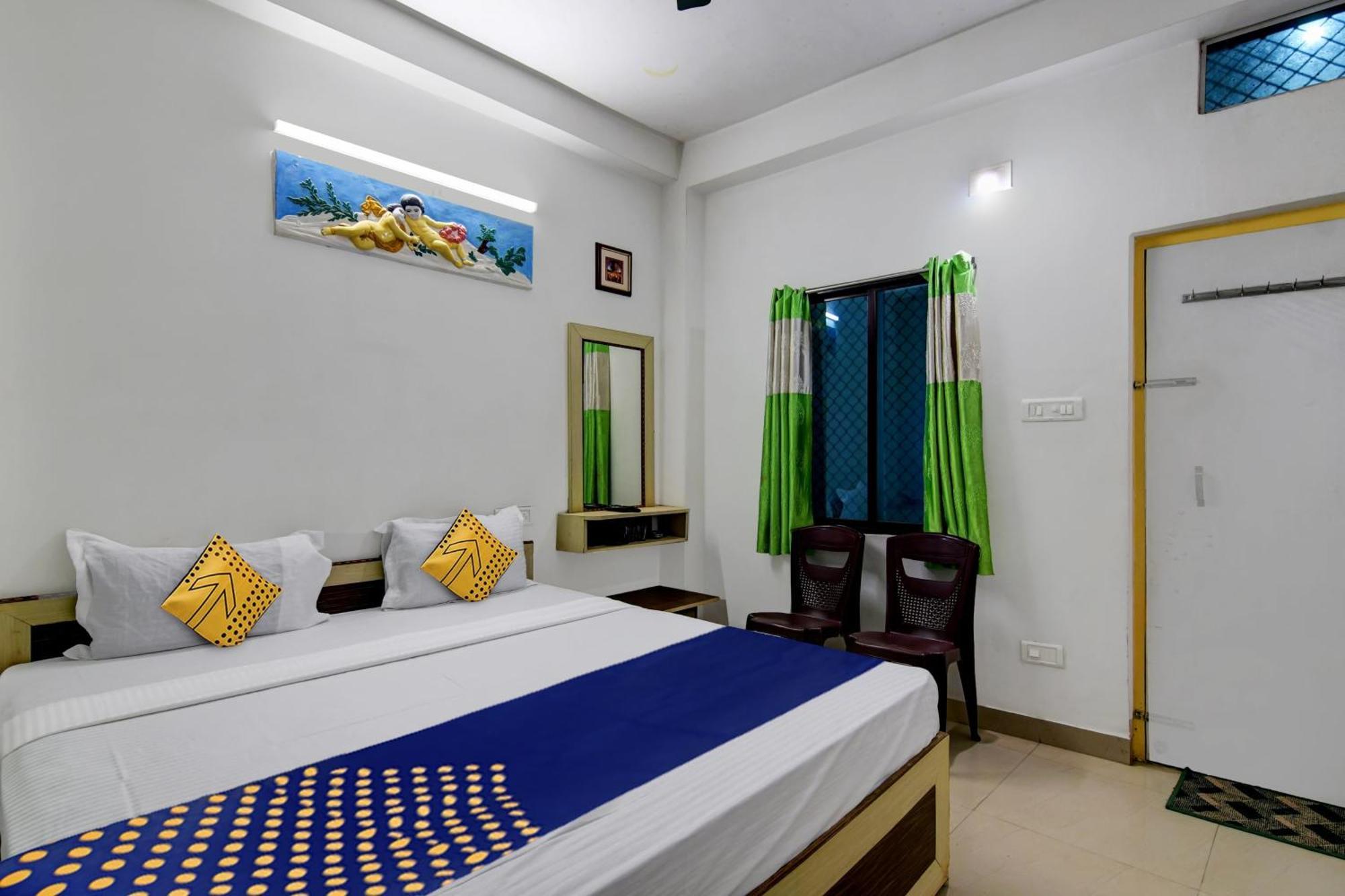 Spot On Ray Palace Hotell Puri Eksteriør bilde